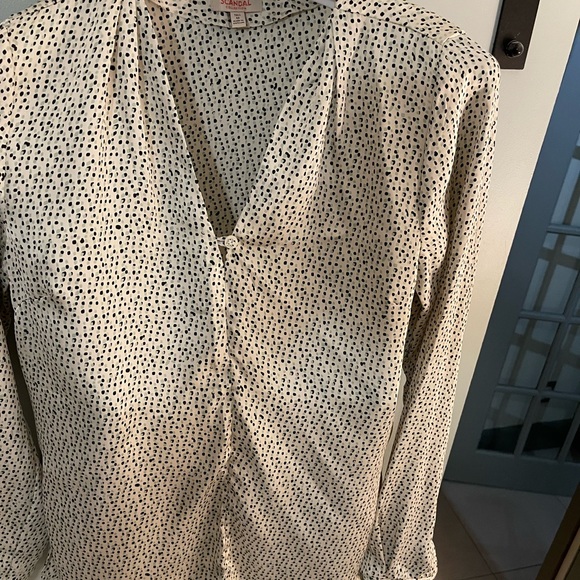 The limited blouse - Picture 2 of 2
